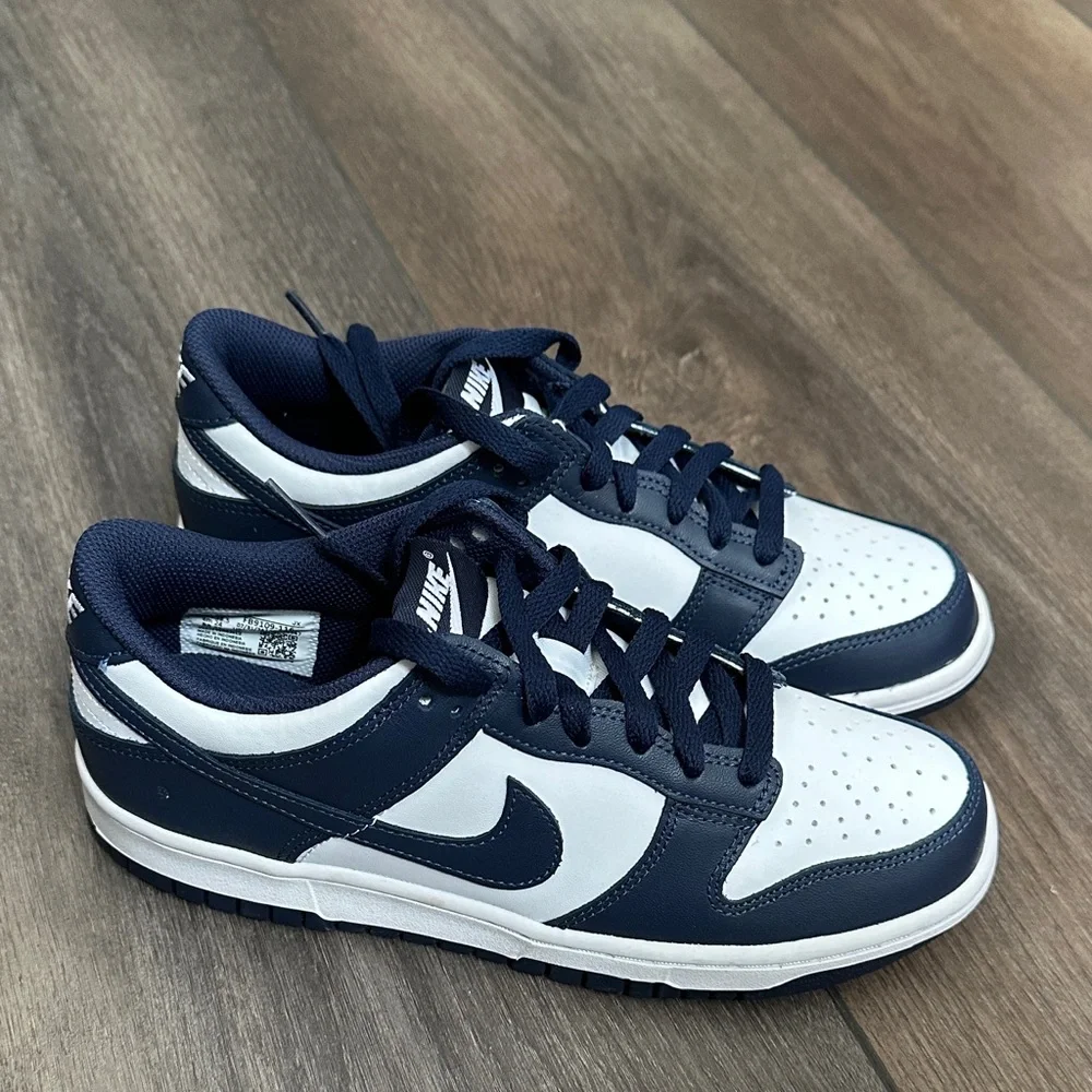 Nike Dunk Low Kids Navy and White Sneakers 6Y - Picture 1 of 5